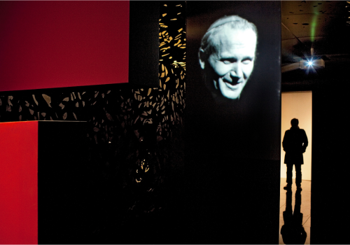 Czy to zakończy ataki? Karol Wojtyła nie tuszował pedofilii!