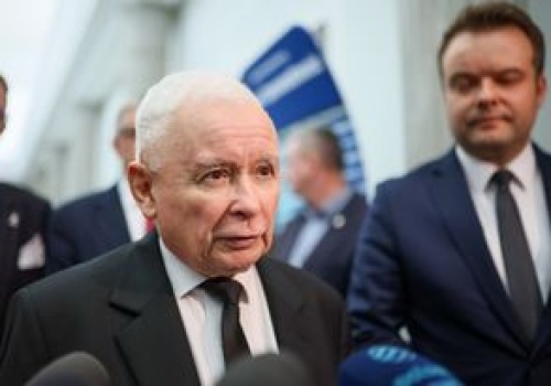 Kaczyński o dyskusji ws. SAFE. Wspomina Hitlera i Stalina