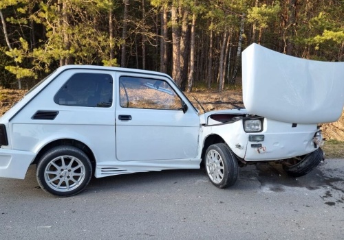 „Maluch” rozpadł się na dwie części. Są ranni