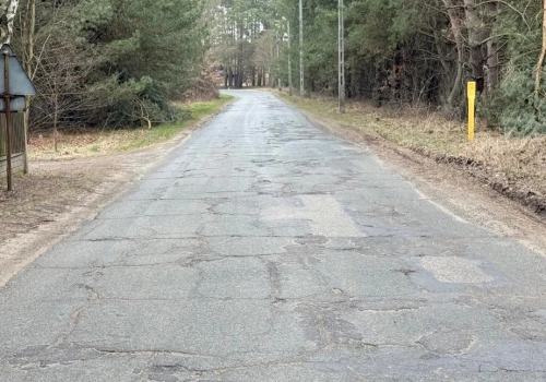 Ponad 950 tys. zł na remont drogi. Czeka ją gruntowna przebudowa