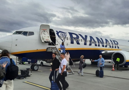 Ryanair ogłasza 4 nowe trasy z Wrocławia na lato 2026. Dolny Śląsk będzie pękać w szwach