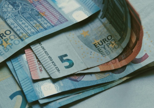 Kolejny kraj UE przyjmie euro? Referendum możliwe już w 2030