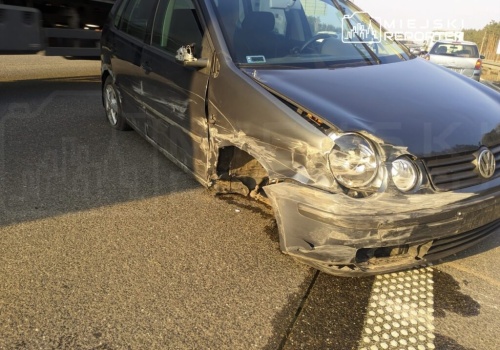 Poważne utrudnienia na S2 po zderzeniu VW i Opla. Jeden z kierowców był pod wpływem alkoholu