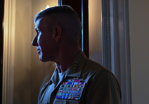 Pięć tys. marines na Bliski Wschód. Waszyngton wysyła sygnał gotowości do operacji lądowej