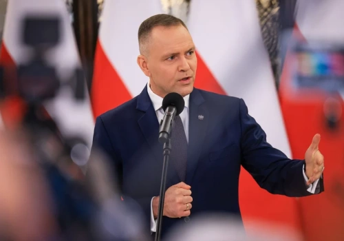 Nawrocki oficjalnie zawetował SAFE. 