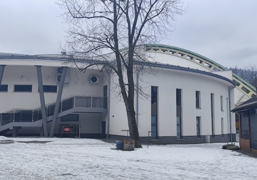 Więcej niż scena. Przy wiślańskim amfiteatrze powstaje nowoczesne centrum kultury