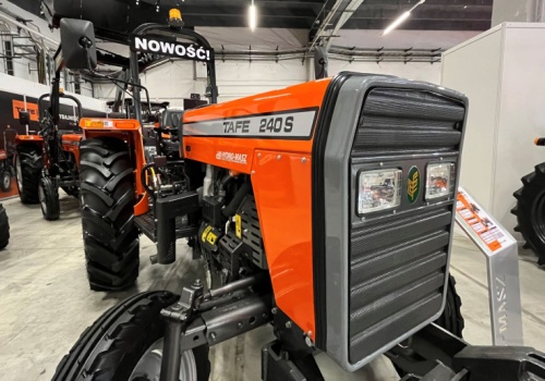 Ciągników Ursusa na Agrotechu  nie ma, ale jest TAFE jak Ursus. A jaka cena?
