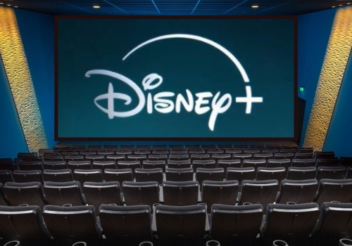 Ten film policyjny prosto z kina zapuszkował użytkowników Disney+