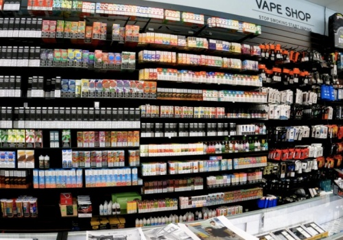 Rynek e-papierosów w Europie wymyka się regulacjom. Szara strefa warta 6,6 mld euro