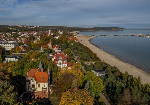 Turyści zostają w Sopocie dłużej i wydają coraz więcej pieniędzy