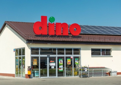 Wielka akcja w Dino. Sklep wyprzedaje te produkty za grosze, ale trzeba się spieszyć