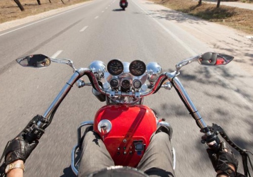 Motocyklowy boom w Polsce. Czy początek 2026 roku przyniósł historyczne rekordy?