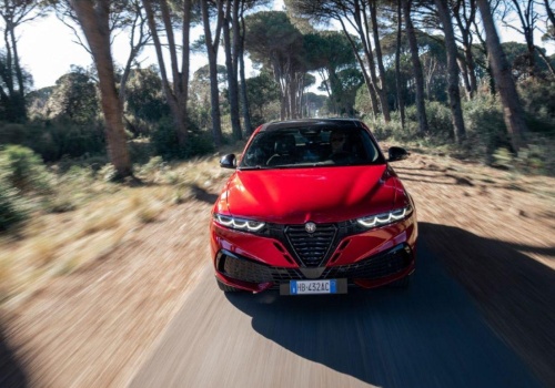 Wszystkie promocje w salonach Alfa Romeo. Tonale diesel już od 483 zł netto miesięcznie!