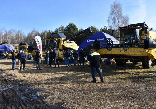 TC czy CX. Który kombajn lepszy na 150–200 ha?