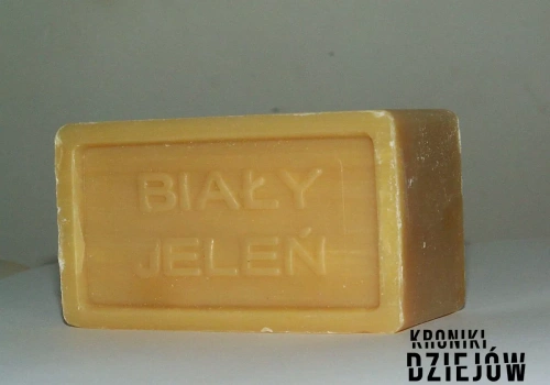 Kultowe produkt z PRL, które wciąż można znaleźć w sklepach. Przetrwały upadek komuny