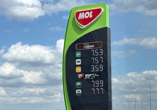 8 zł za diesla, nawet 3,25 zł litr LPG. Nowe prognozy cen paliw