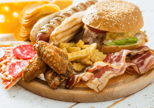 Koniec z „szynką roślinną” i „stekiem z tofu”. Unia Europejska uderza w producentów żywności wege