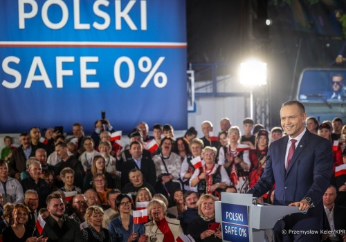 Rzecznik rządu: Nie zajmiemy się prezydenckim projektem dot. SAFE. 