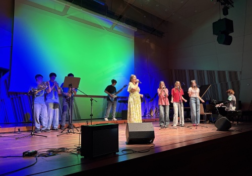 Uczniowie zagrali dla chorych dzieci. Jubileuszowy koncert dla Fundacji „Dom w Łodzi”