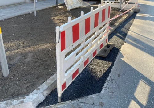 MZUiM się zreflektował i poprawił zieleniec, który stwarzał zagrożenie dla kierowców