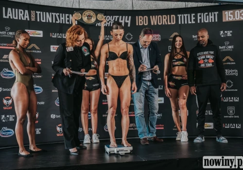 Ważenie przed walką o mistrzostwo świata w Łaźni Moszczenica. Laura Grzyb w niedzielę powalczy o pas International Boxing Organization