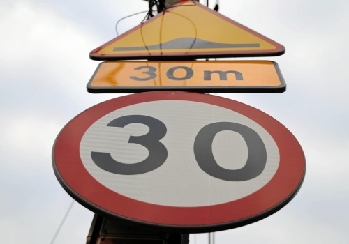 Ten znak może być nieważny. Kierowcy rzadko zwracają na to uwagę