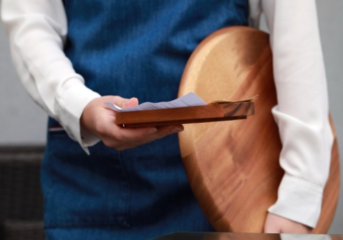 Mapa knajp z ukrytymi opłatami już działa. Same chcą decydować o napiwkach