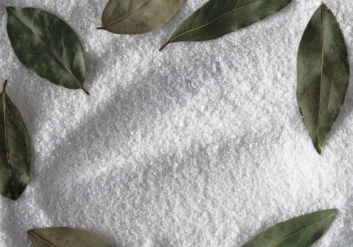 Liść laurowy nie tylko do rosołu. W domu może zrobić coś zaskakującego