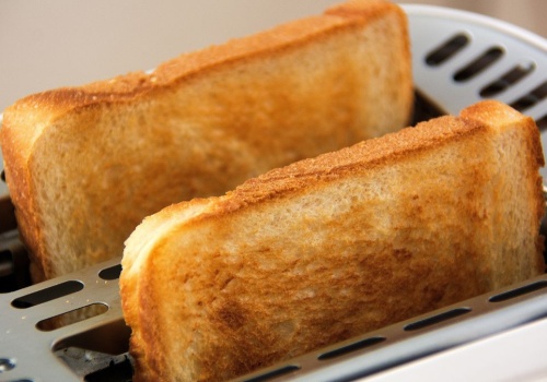 Eksperci przebadali chleb tostowy z supermarketów. Jeden stanowczo odradzają