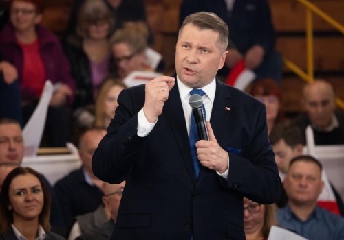 Premier mówił o telefonach od przywódców. Czarnek: 