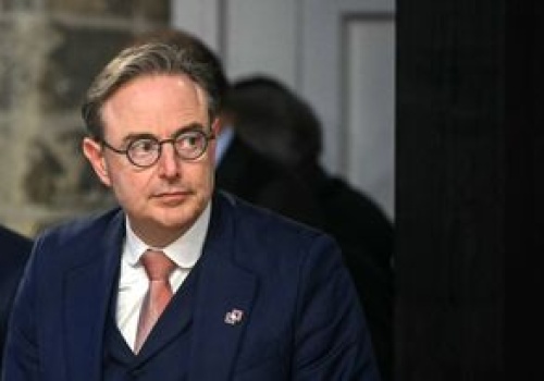 Premier Belgii apeluje o negocjacje z Putinem