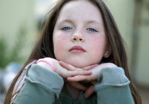 Autyzm u dziewczynek diagnozuje się później. Rodzice ignorują subtelne sygnały