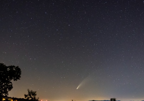 Najsłynniejsze komety w historii. Co o nich wiemy i czy grożą Ziemi?