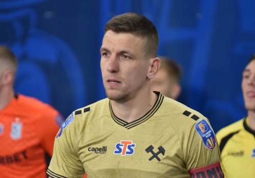 Górnik Zabrze - Raków Częstochowa. Gdzie oglądać mecz PKO Ekstraklasy? O której początek?