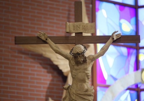 IV Niedziela Wielkiego Postu w Kościele katolickim to niedziela Laetare, czyli radości