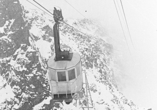 Była symbolem sukcesów II RP. Ale jej budowa budziła zaciekły opór