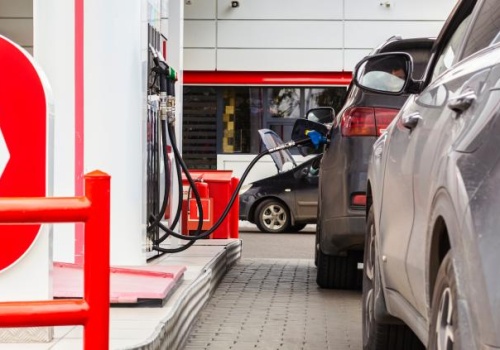 Paliwo za ponad 2 euro. Niemcy rozważają „model austriacki”, a kierowcy uciekają do Słubic