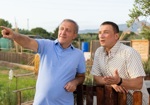 Większość Polaków korzysta z pomocy sąsiedzkiej