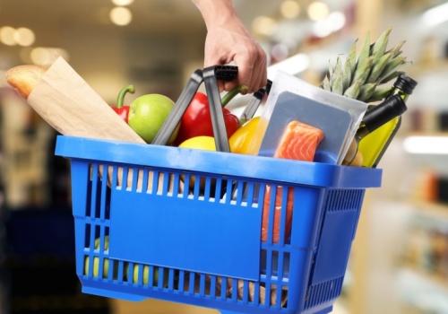 Nowe dane o cenach w sklepach. Te produkty drożeją najszybciej