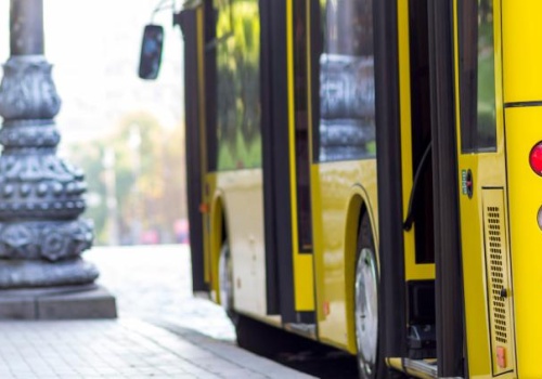 Romeo za kierownicą kradzionego autobusu. 15-latek przejechał 130 km, by podwieźć dziewczynę do szkoły