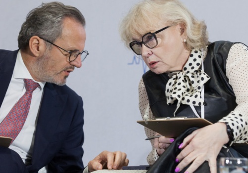 Pensje medyków kosztem czy inwestycją? 