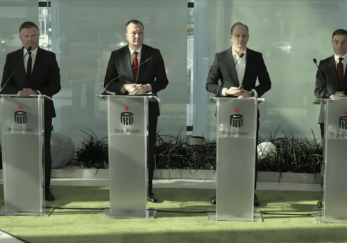 PKO BP traci grunt? Rekordowy zysk, ale lawina pozwów o WIBOR i SKD psuje świętowanie