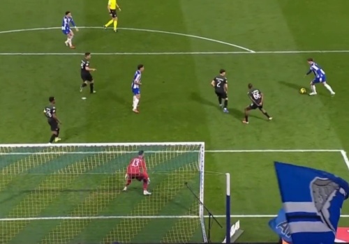 Tylko nie to! Była 55. minuta, kiedy Pietuszewski musiał zejść z boiska