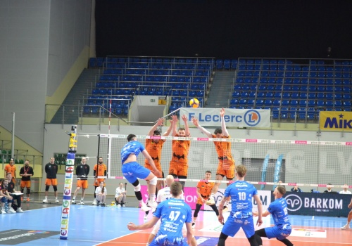 Nietoperze przegrywają po tie-breaku