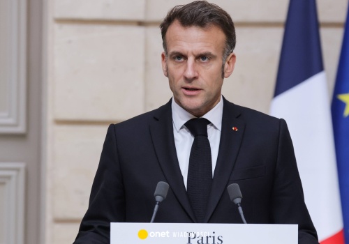 Emmanuel Macron rozmawiał z prezydentem Iranu. 