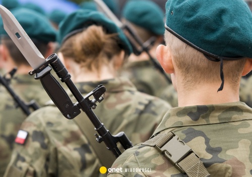 Polacy podzieleni w sprawie unijnego programu SAFE