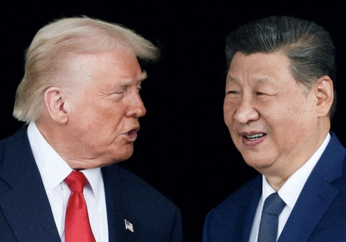 USA i Chiny prowadzą rozmowy handlowe w Paryżu przed szczytem Trump-Xi