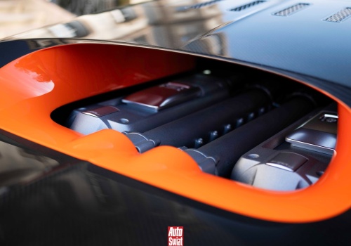 Tego Bugatti Veyrona nikt nie oszczędzał. Ponad 70 tys. km na liczniku i trafiło na warsztat