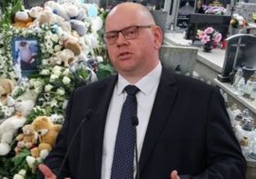 Jak rząd nie chroni dzieci przed przemocą. 