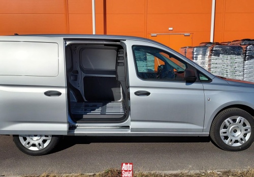 W dostawczaku czułem się jak w aucie klasy średniej. Taki jest Ford Transit Connect